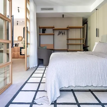 Апартаменты Modern Luxury In Mercury Tower With Balcony - Saint Julian Сент Джулианс