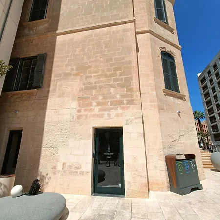Modern Luxury In Mercury Tower With Balcony - Saint Julian アパート Saint Julian's